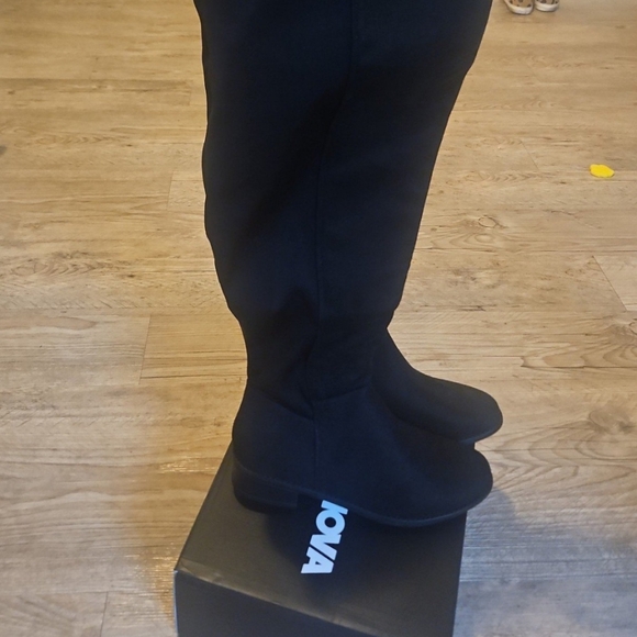 Black wide calf BRAND NEW size 11 - Picture 3 of 5